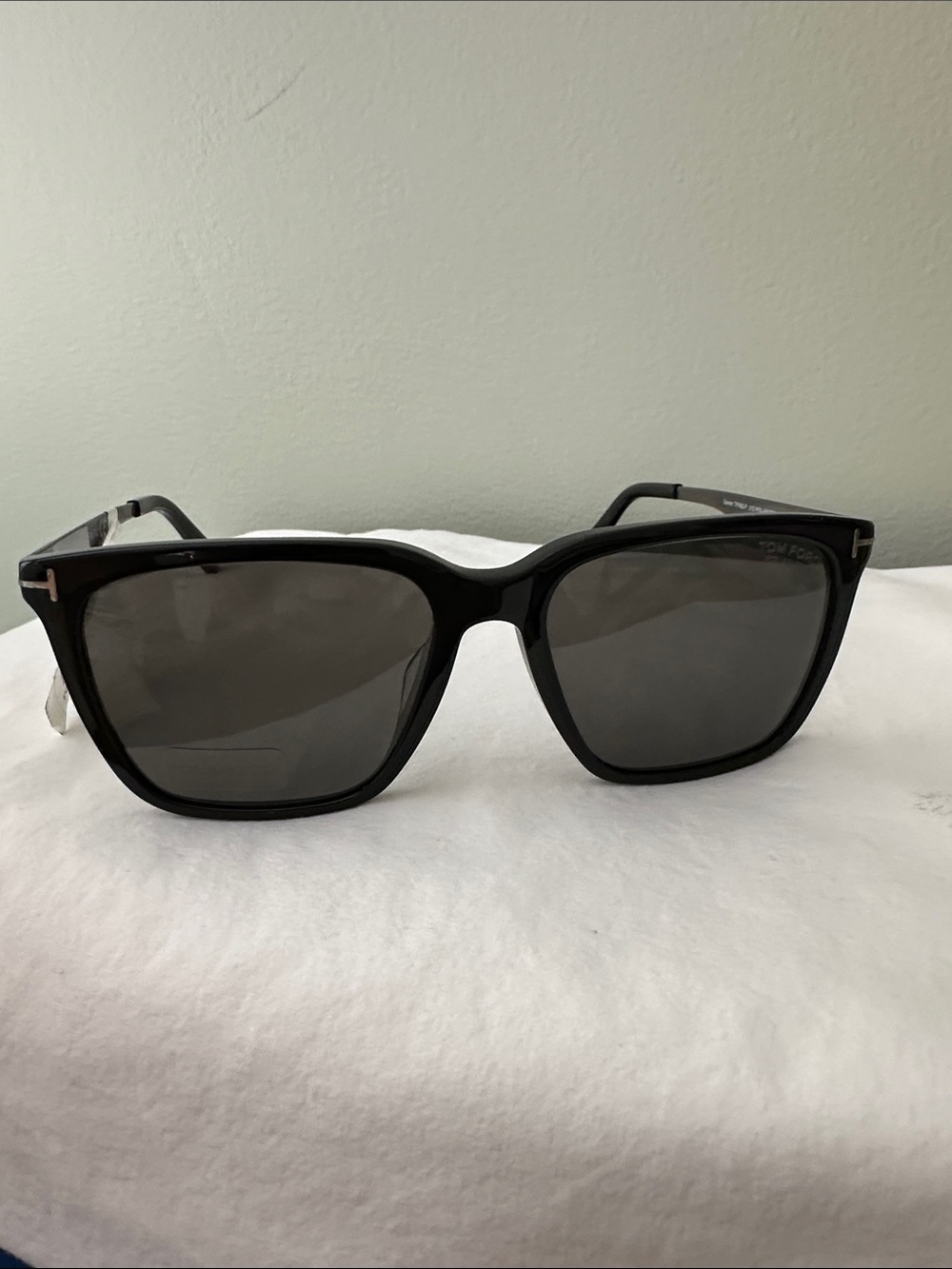 Tom Ford Women’s Black Polarized Sunglasses - Classic UV Protection (09)